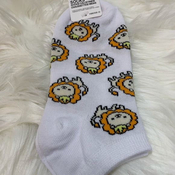 Forever 21 Novelty Lion Socks - Picture 2 of 2
